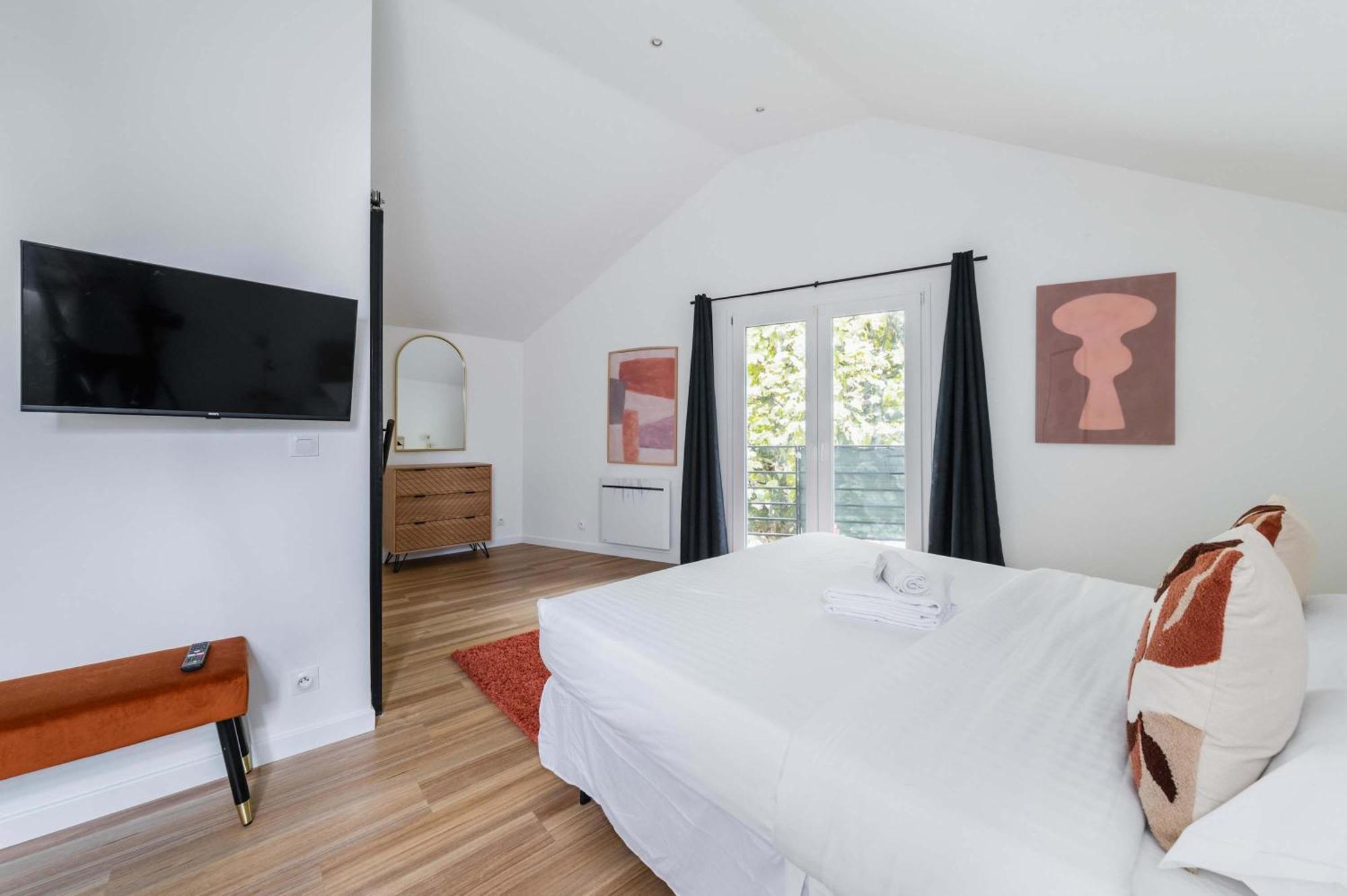 Villa Romainville Paris Pour 8 Personnes - Flat-Guest Exterior foto